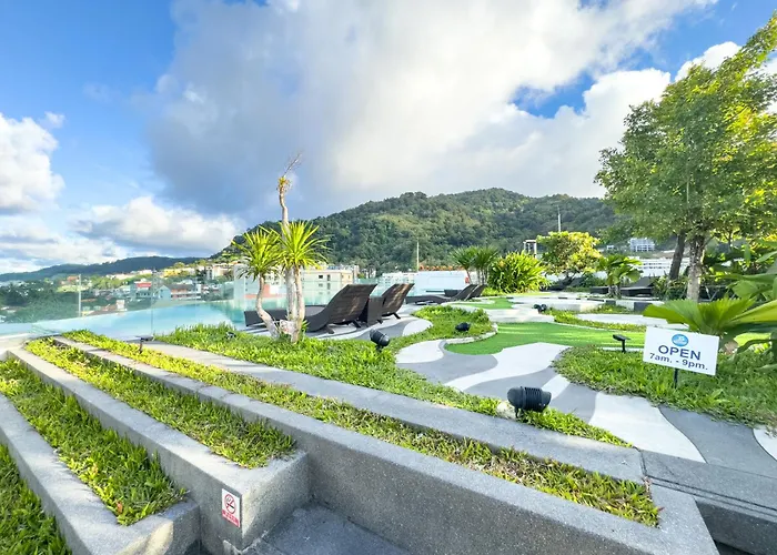 Journeyhub Phuket Patong
